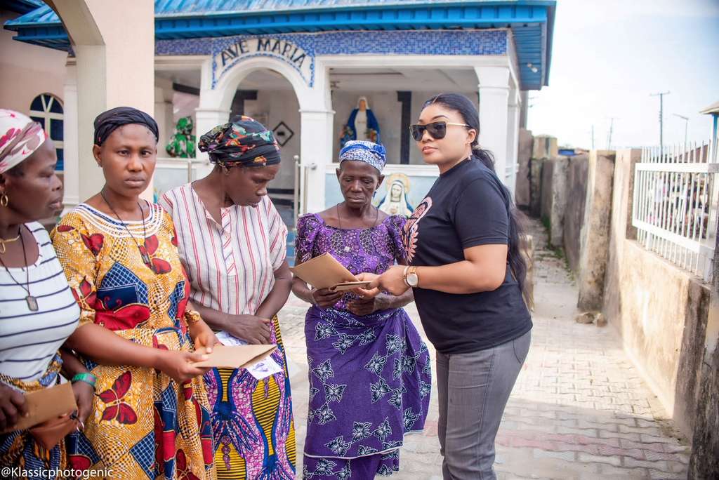 Outreach moment 0028